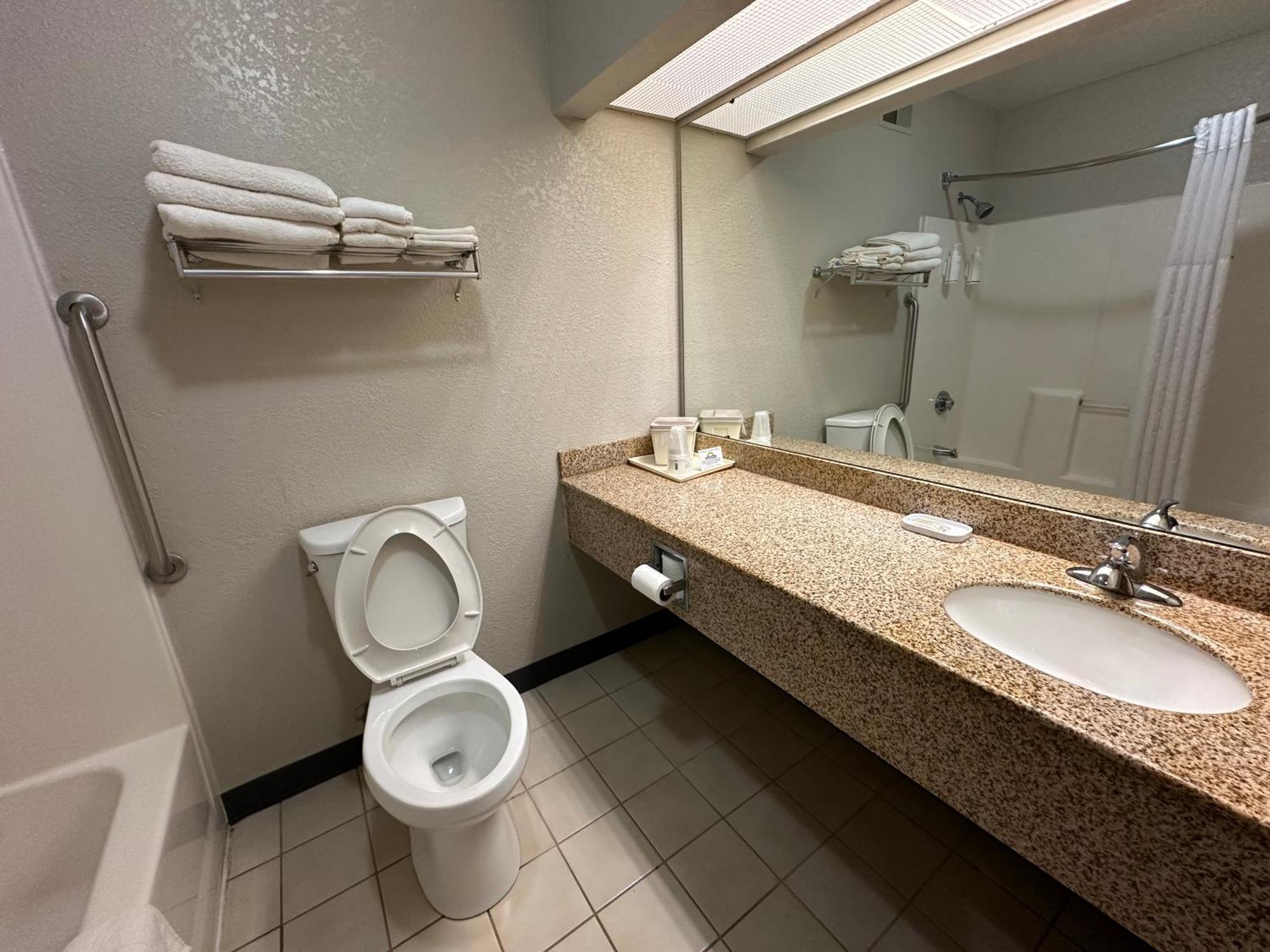 Days Inn & Suites By Wyndham Casey Eksteriør bilde